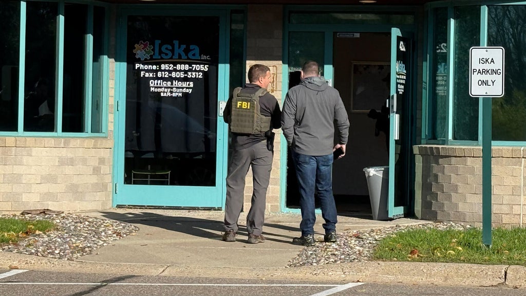 Federal law enforcement officers in Twin Cities Thursday for "court-authorized investigative activity," FBI says — Edina Business news